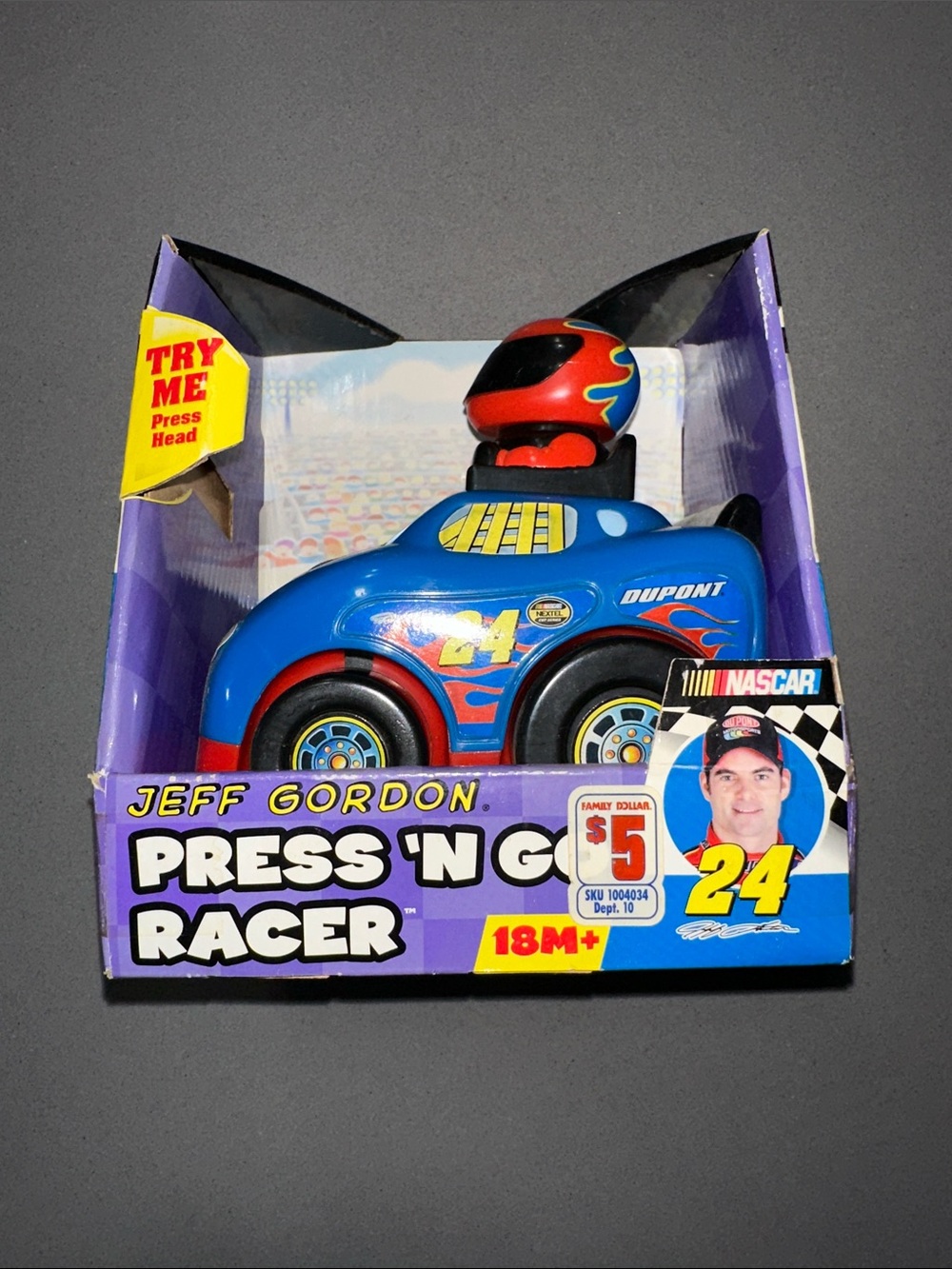 2006 Jeff Gordon Nascar Press 'N Go Racer Toy 18M+